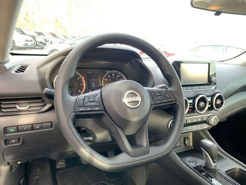 Used 2025 Nissan Sentra S image 33
