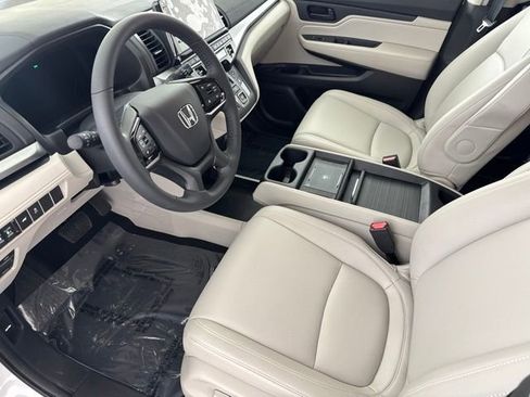 Certified 2026 Honda Odyssey EX-L image 25