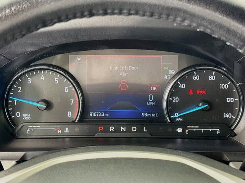 Used 2023 Ford Explorer XLT AWD/4WD image 12