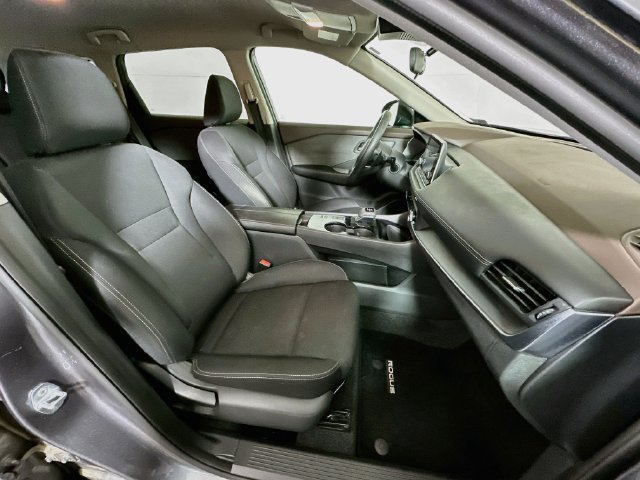 Used 2023 Nissan Rogue S FWD image 25