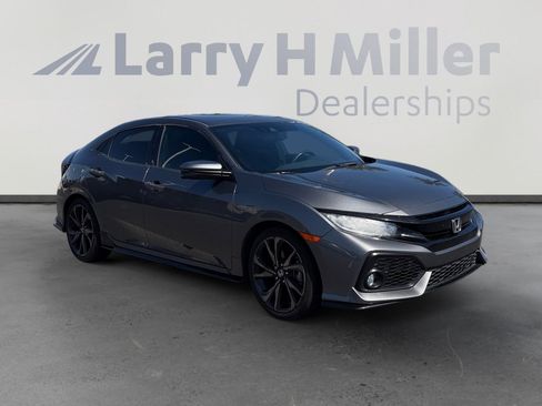 Used 2018 Honda Civic Sport Touring image 7