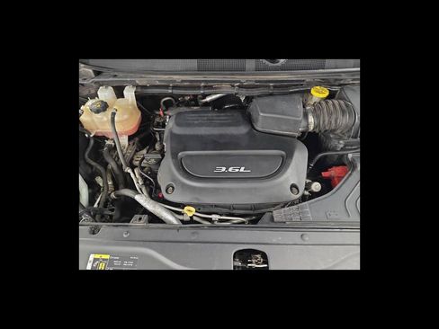 Used 2018 Chrysler Pacifica Touring-L Plus FWD image 21