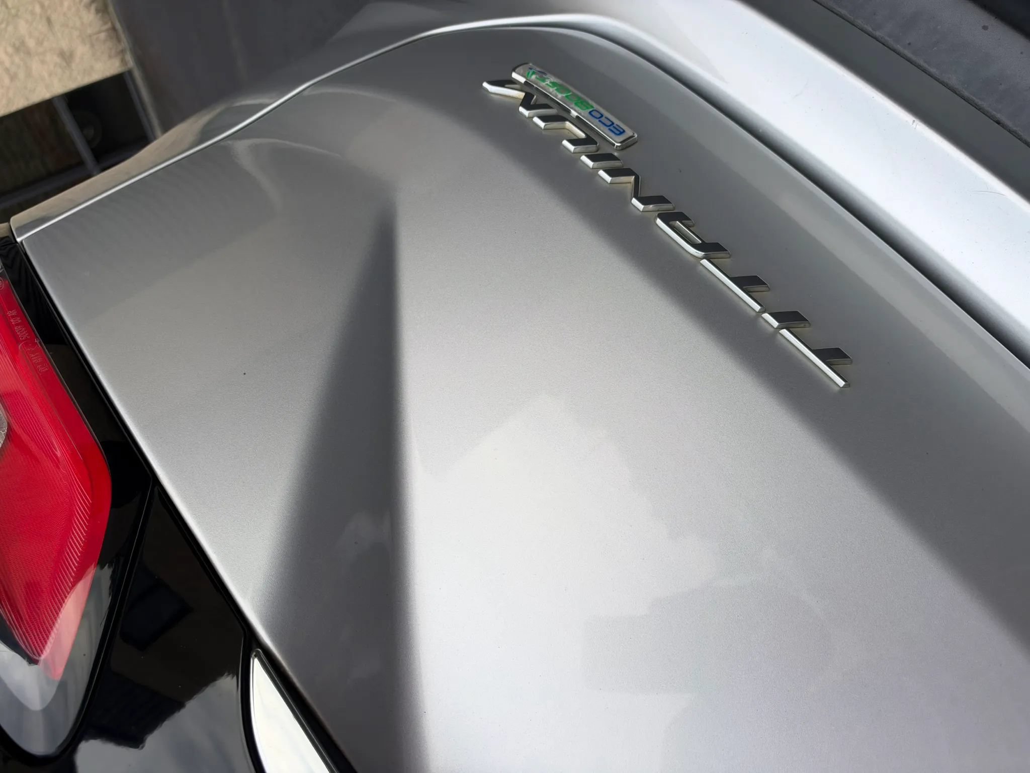Used 2019 Ford Edge Titanium FWD image 12