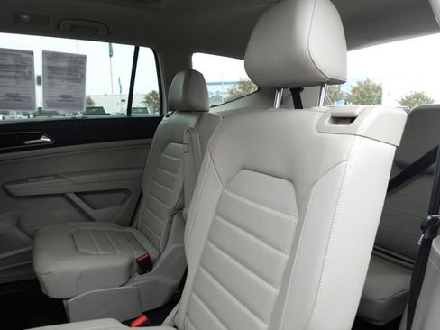 Used 2019 Volkswagen Atlas SEL Premium image 26