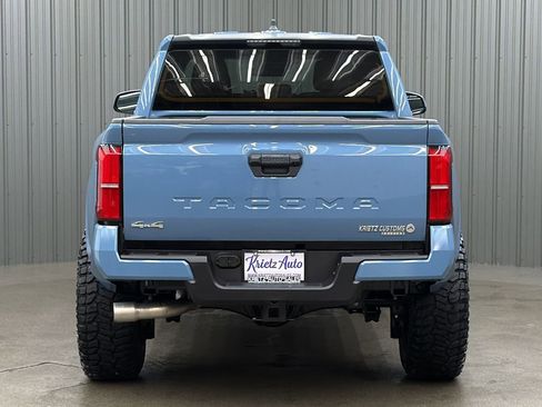 Used 2026 Toyota Tacoma SR5 AWD/4WD image 4