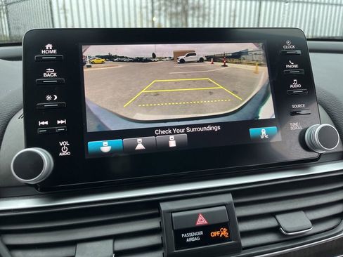 Used 2018 Honda Accord EX-L image 25