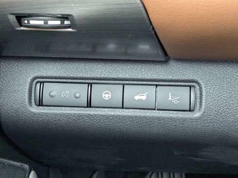 New 2025 Nissan Pathfinder Platinum w/ Cargo Package image 27