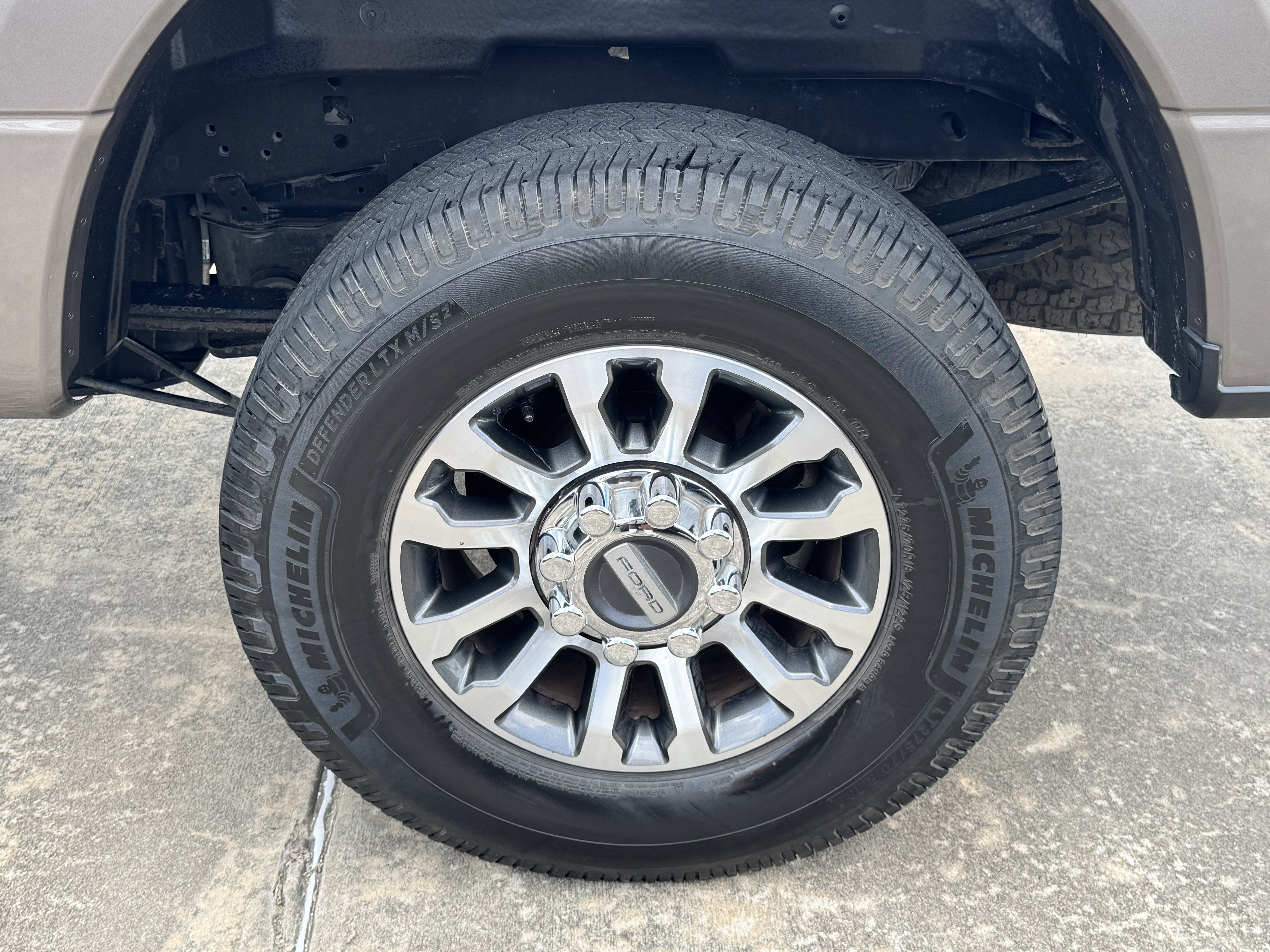 Used 2022 Ford F250 Lariat w/ Lariat Ultimate Package AWD/4WD image 34