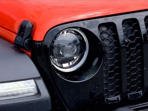 Certified 2023 Jeep Wrangler Unlimited w/ 8.4" Radio Group AWD/4WD image 24