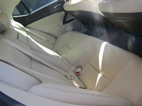 Used 2011 Lexus IS 250 image 6