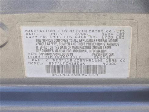 Used 2022 Nissan Versa SV image 23