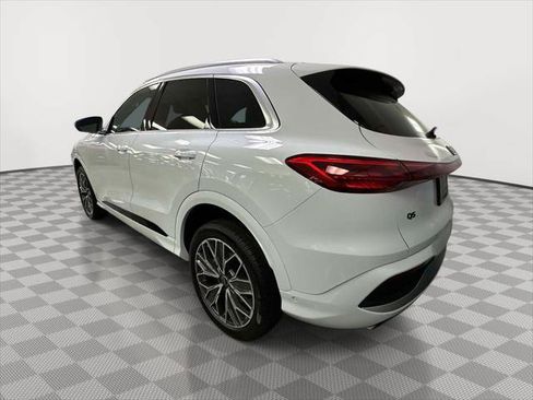 Used 2025 Audi Q5 Premium Plus w/ Premium Plus AWD/4WD image 6