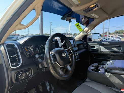 Used 2019 RAM 2500 Big Horn image 10