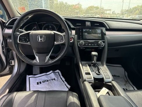 Used 2017 Honda Civic Touring image 21