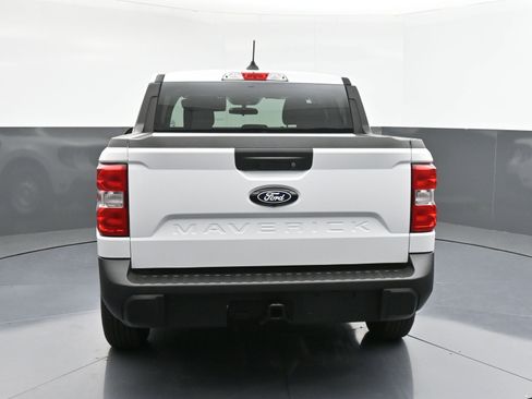 Used 2025 Ford Maverick XL w/ Equipment Group 102A image 7