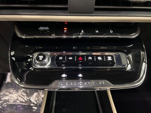 New 2026 Lincoln Corsair Reserve image 13