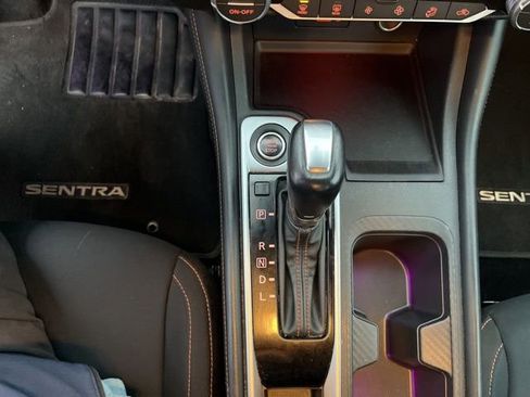 Used 2022 Nissan Sentra SR w/ Lighting Package image 19