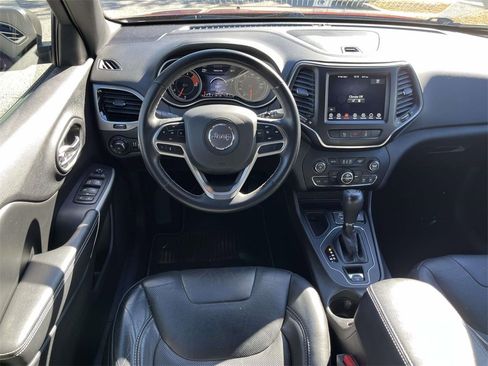 Used 2021 Jeep Cherokee Latitude Lux 80th Anniv w/ Quick Order Package 26U 80TH image 11