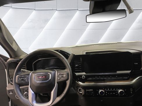 Certified 2025 GMC Sierra 1500 Elevation image 12