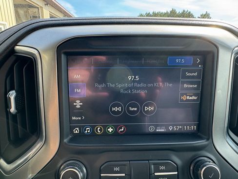 Used 2020 Chevrolet Silverado 2500 LTZ w/ LTZ Convenience Package image 19