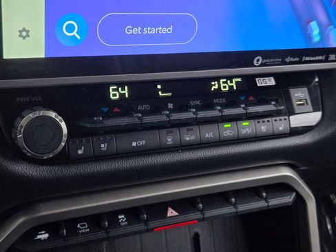 Used 2022 Toyota Tundra Limited image 18