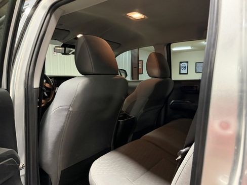 Used 2023 Toyota Tacoma TRD Sport image 12