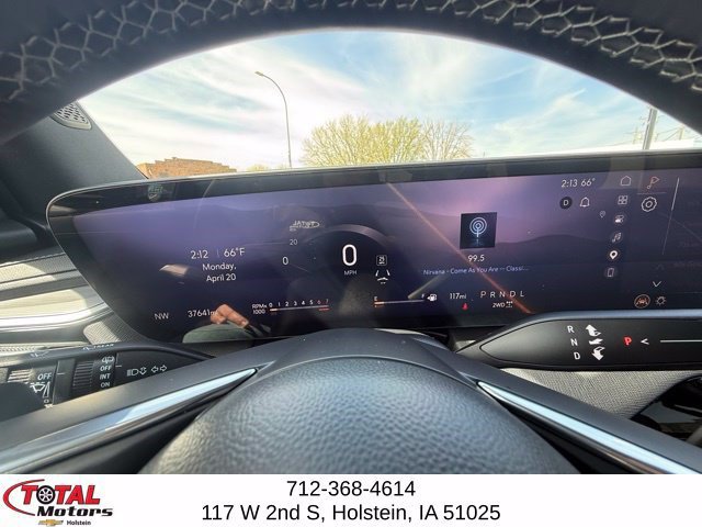 Used 2025 Buick Enclave Preferred AWD/4WD image 25