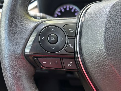 Certified 2022 Toyota RAV4 XLE Premium FWD image 21