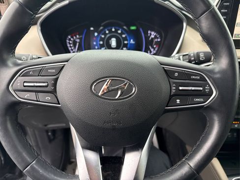 Used 2020 Hyundai Santa Fe Limited image 17