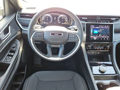 New 2026 Jeep Grand Cherokee L 4WD image 5