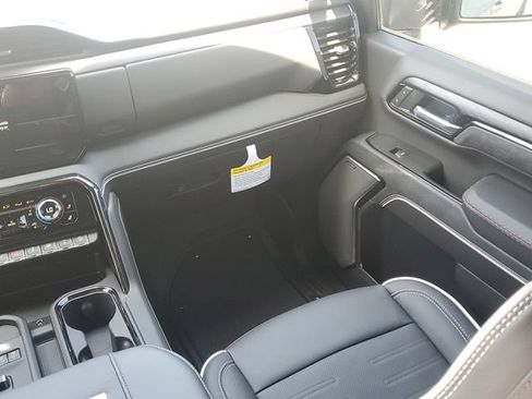 New 2026 GMC Sierra 2500 AT4X AWD/4WD image 15