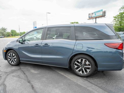 Used 2025 Honda Odyssey EX-L image 4