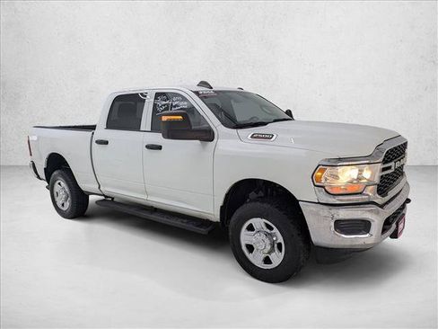 Used 2024 RAM 2500 Tradesman w/ Chrome Appearance Group AWD/4WD image 3