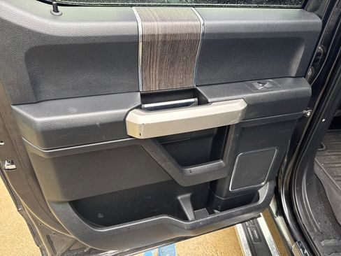 Used 2021 Ford F350 Lariat image 11