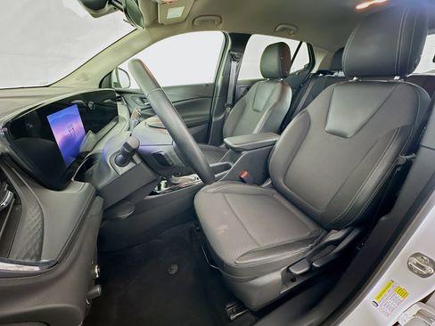 Used 2025 Buick Encore GX Preferred FWD image 13