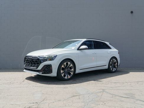 Used 2026 Audi Q8 Premium Plus w/ Premium Plus Package AWD/4WD image 1