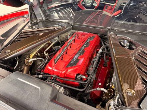 Used 2022 Chevrolet Corvette Stingray Preferred Cpe w/ Z51 Performance Package RWD image 17