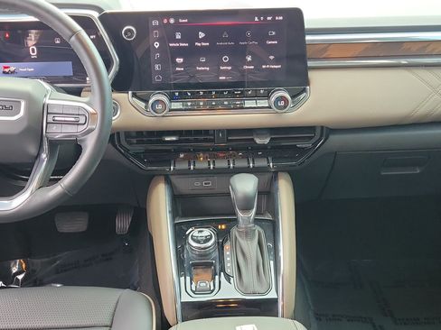 Used 2024 GMC Canyon Denali AWD/4WD image 31