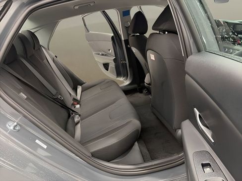 New 2026 Hyundai Elantra SE FWD image 15