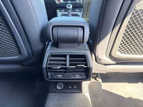 Used 2024 Audi Q3 2.0T Premium image 20