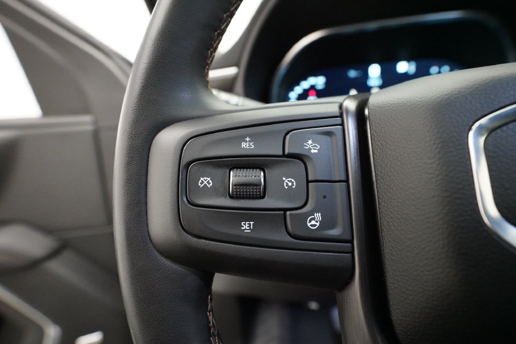 Certified 2023 GMC Yukon AT4 AWD/4WD image 18