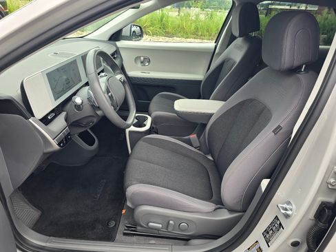 Used 2024 Hyundai Ioniq 5 SEL RWD image 11