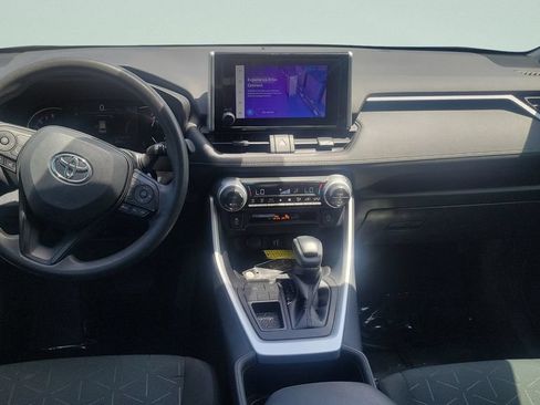 Used 2023 Toyota RAV4 XLE w/ Convenience Package FWD image 11