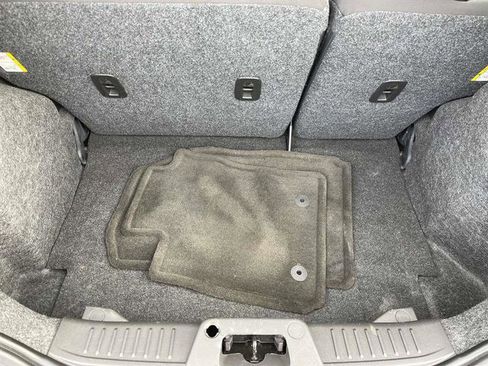 Used 2016 Ford Fiesta SE image 23