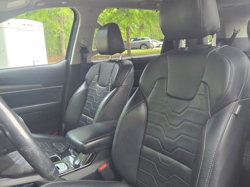Used 2020 Kia Telluride SX w/ SX Prestige Package image 11