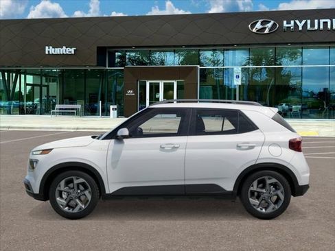 Used 2026 Hyundai Venue SEL FWD image 3
