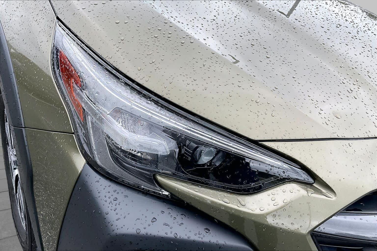 Used 2023 Subaru Outback Premium AWD/4WD image 25