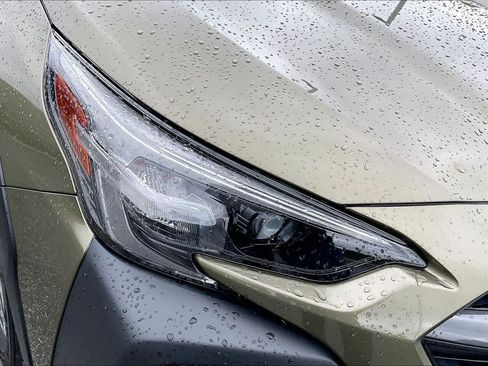 Used 2023 Subaru Outback Premium AWD/4WD image 25