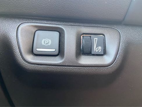 Used 2023 GMC Acadia AT4 AWD/4WD image 38
