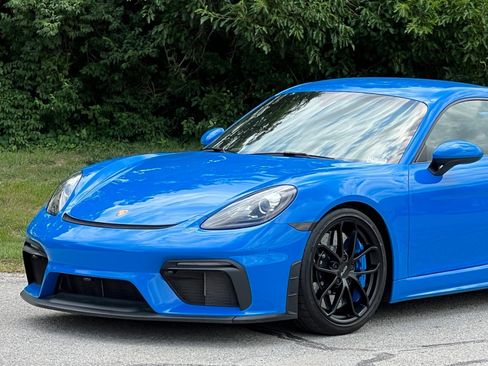 Certified 2023 Porsche 718 Cayman GT4 RWD image 13
